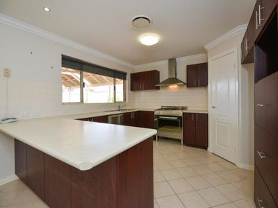 4 Warner Street, Broadwood