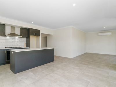 127 Walter Road East, Bassendean