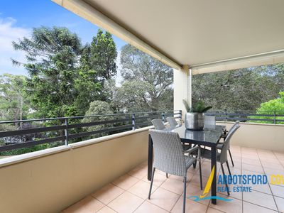 10 / 1 Blackwall Point Road, Abbotsford