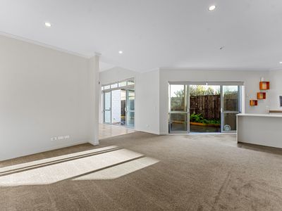 33 Kanuka Road, Hobsonville