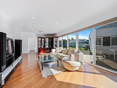 1 Berndt Grove, Winthrop