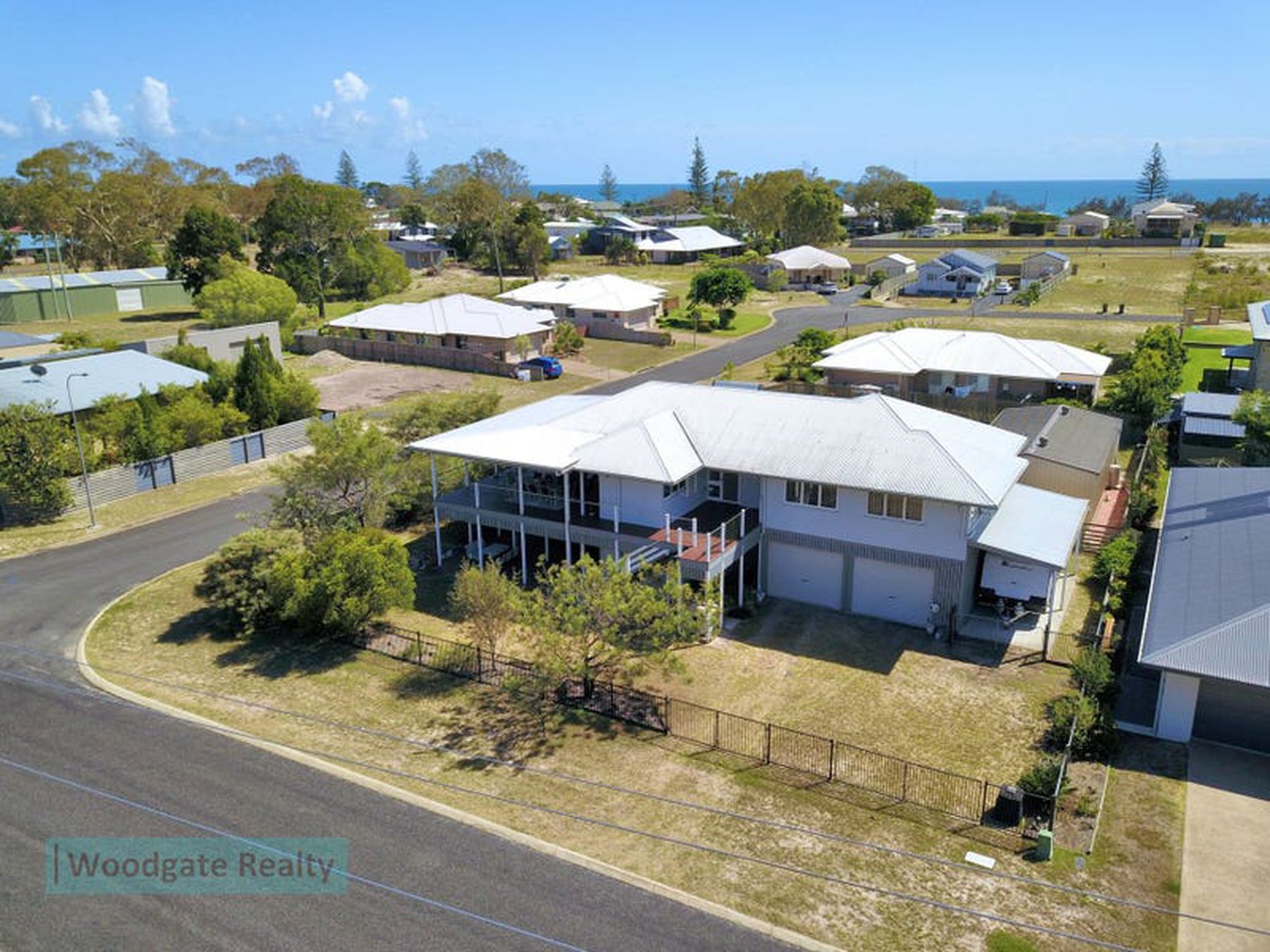 2 Wollemi Cl, Woodgate