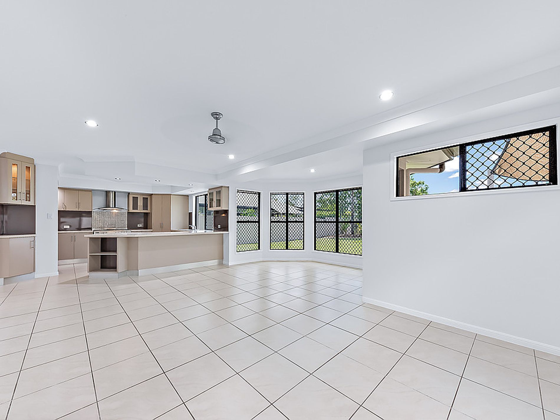 73 Abell Road, Cannonvale