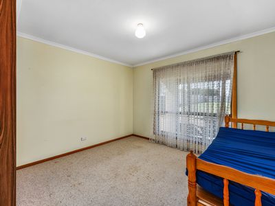 15 Wyrie Road, Millicent