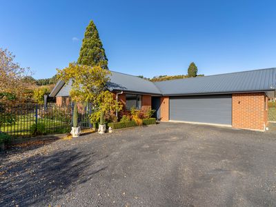 4 Crossan Terrace, Wingatui