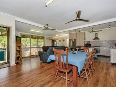 105 Cox Peninsula Road, Berry Springs