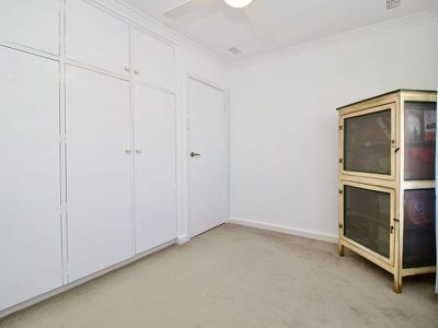 11 Seagate Street , Safety Bay