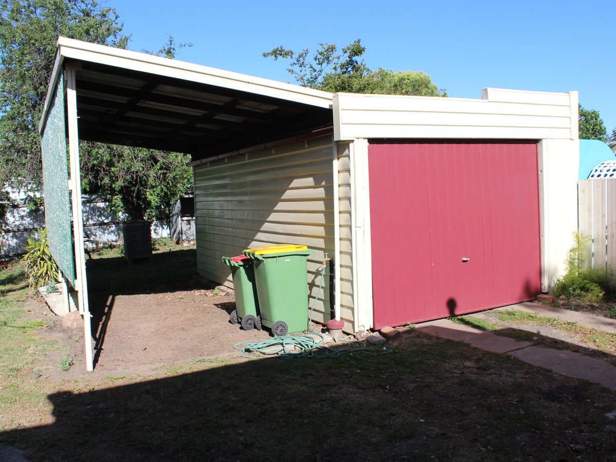 11 Swanlea Avenue, Benalla
