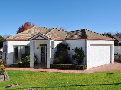 69 Southernview Drive, West Albury