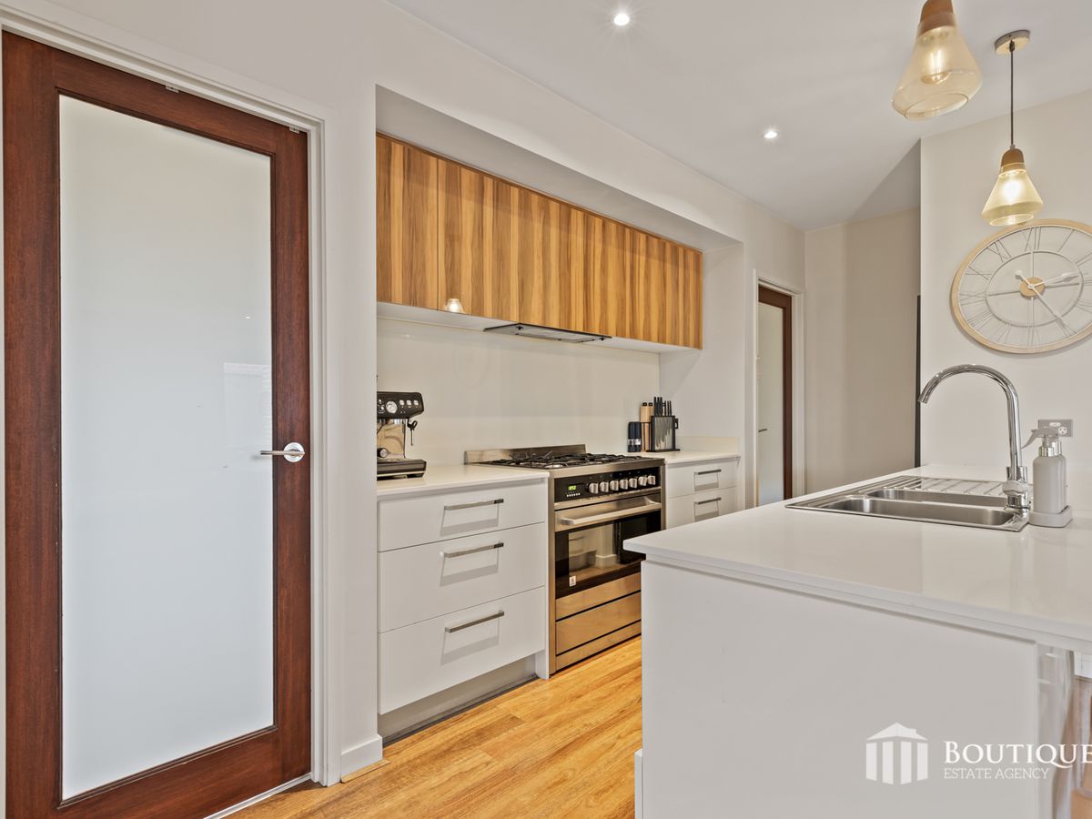 14 Bonneville Parade, Pakenham