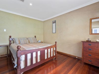 77 Sydenham Road, Doubleview