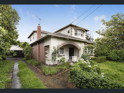 7 Oakdene Crescent, Carnegie