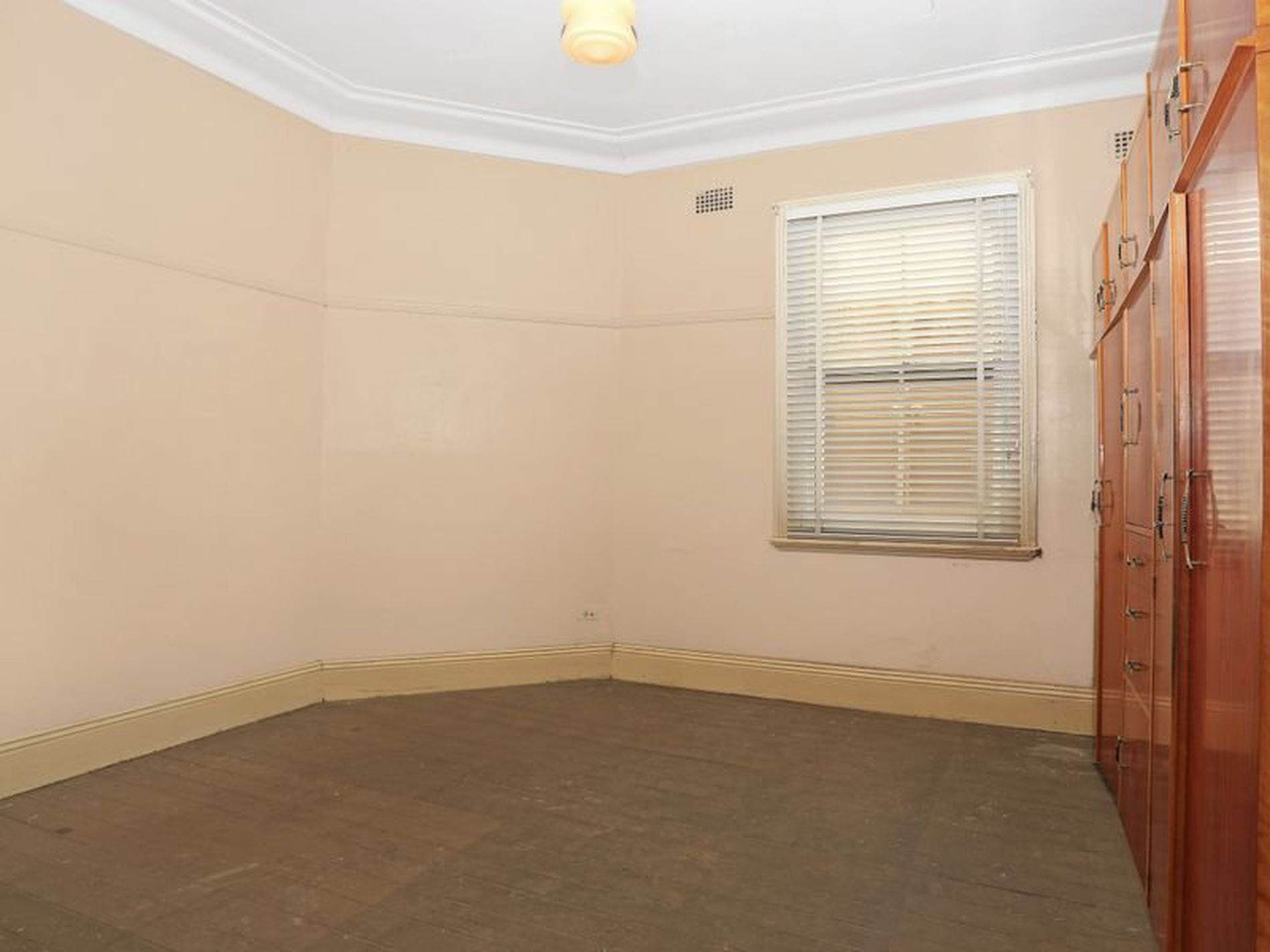 14 Hardie Street, Mascot