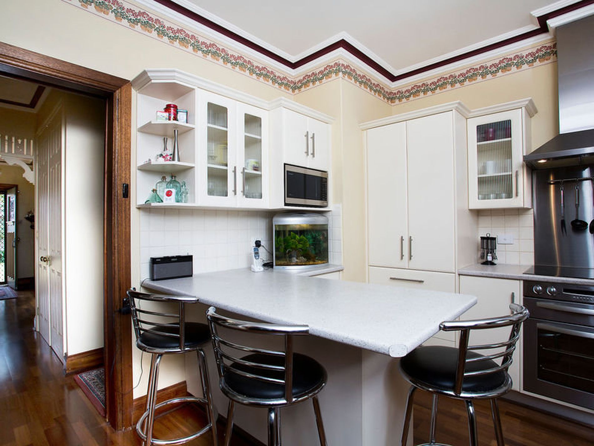 8 Press Road, Brooklyn Park