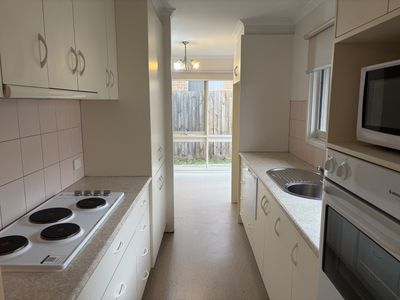 33A Polwarth Crescent, Belmont