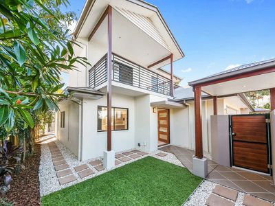 2 / 12 Doonella Street, Tewantin