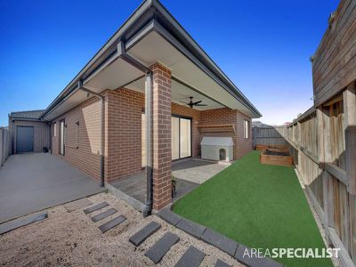16 Albion Crescent, Mickleham