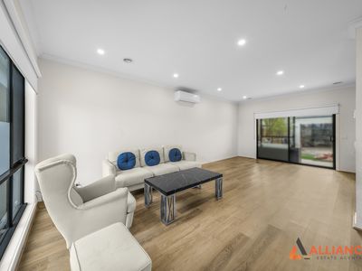 27 Bodnat Street, Truganina