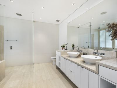 6 Gilmour Close, Glenhaven