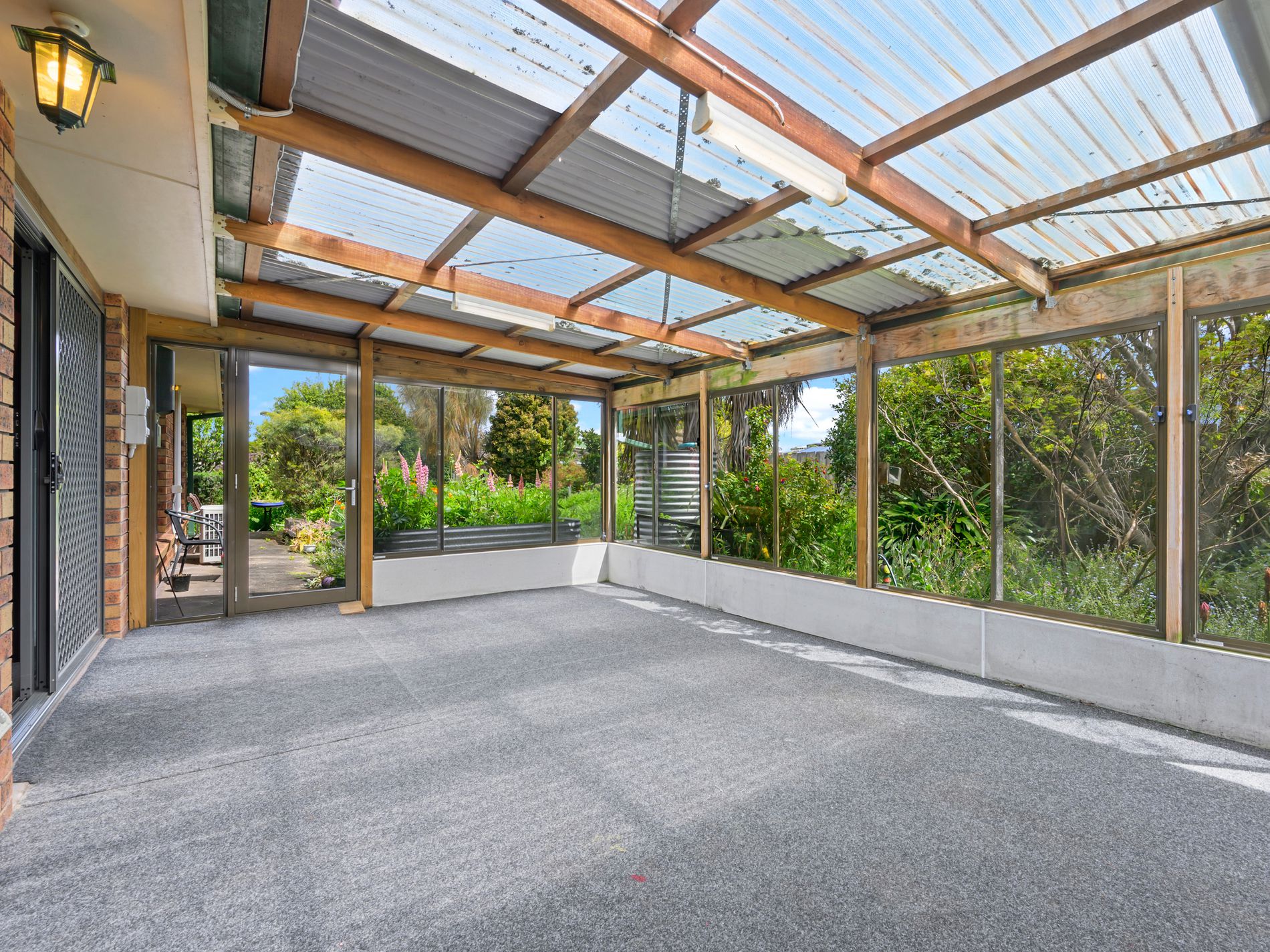 33 Freestone Crescent, Wynyard