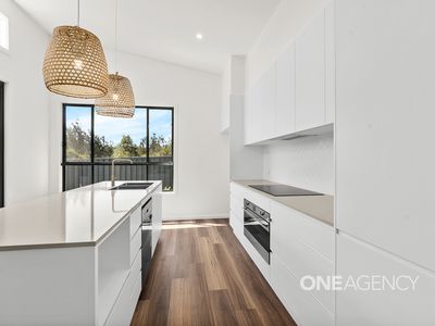 6 / 14 East Crescent, Culburra Beach