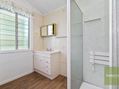 8 Kitchener Road, Pimlico