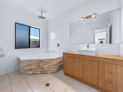 124 Jubilee Pocket Road, Jubilee Pocket