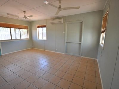 8A Weaver Place, South Hedland