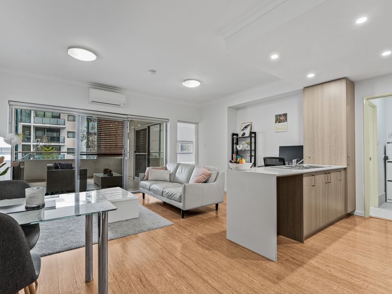 2 / 2 Rowe Avenue, Rivervale