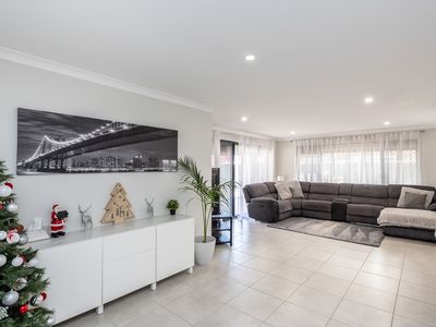 1 Kookynie Loop , Baldivis