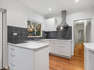 128 Hale Road, Wembley Downs