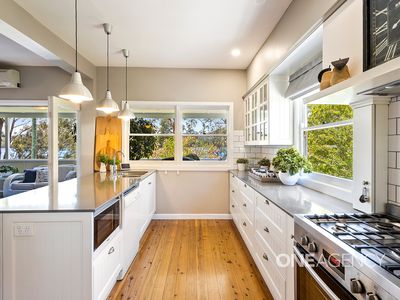 6 Prior Street, Lake Conjola