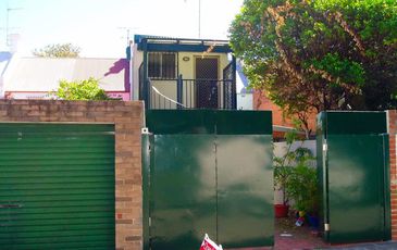 2 / 668 Bourke St, Redfern