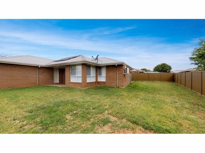 13 Thornett Place, Dubbo