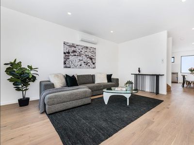 4 / 92 Roberts Street, West Footscray