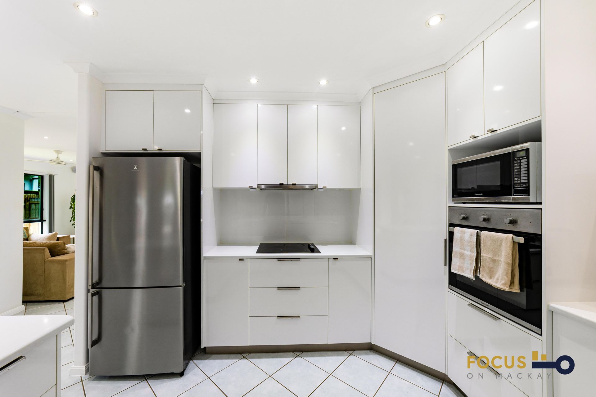 7 Kensington Court, Glenella