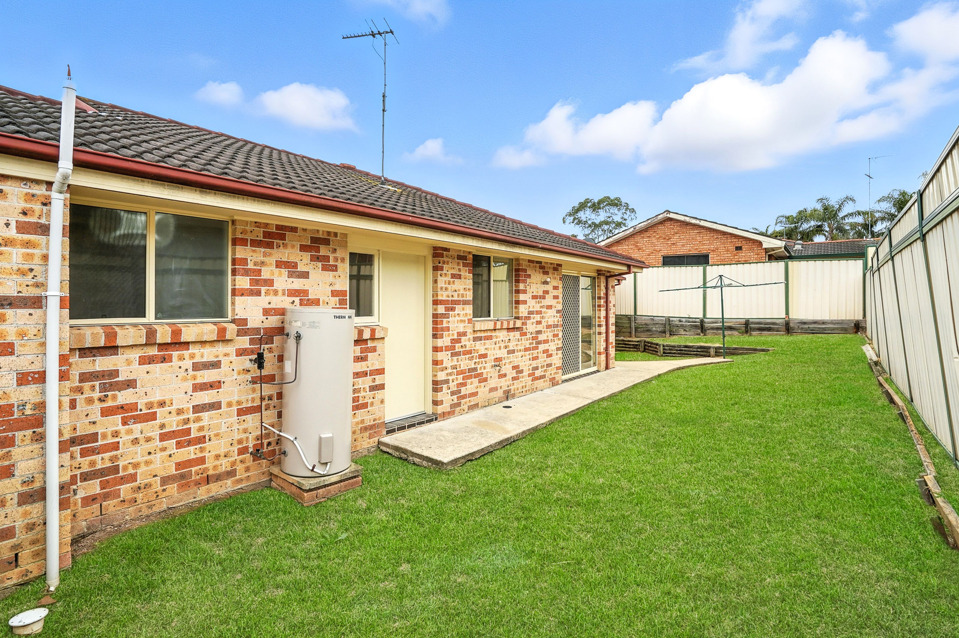 61A Womra Crescent, GLENMORE PARK