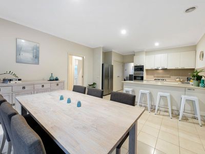 2 / 17 Bass Avenue, Rosebud
