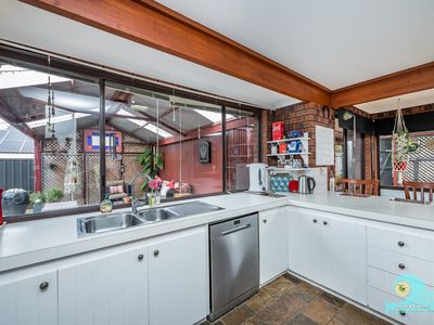 21 Russley Grove, Yanchep