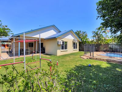 11 Buckingham Street, Gunn
