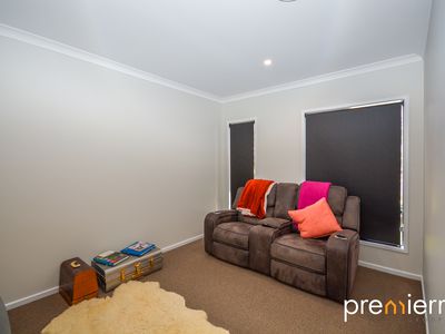 18 Helena Street, Spring Mountain