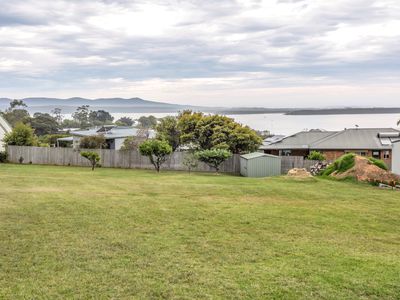 9 Raheen Drive, Mallacoota