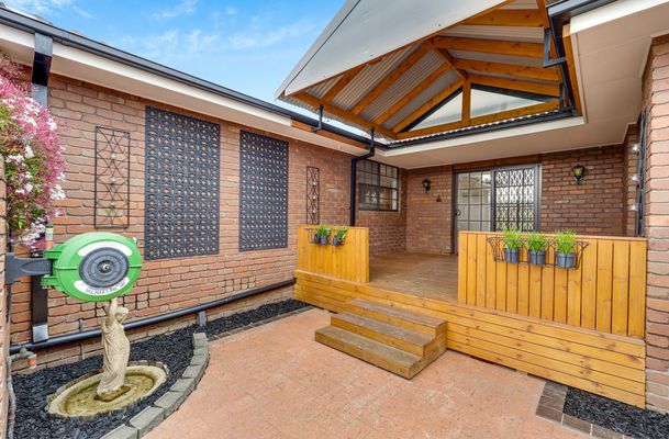 33 Rudstone Bend, Greenvale