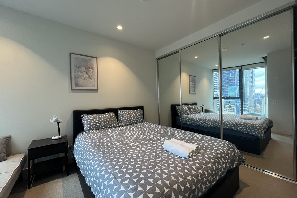 1204 / 285 La Trobe Street, Melbourne
