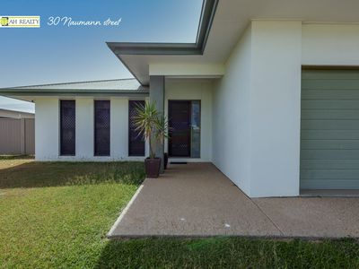 30 Naumann Drive, Moranbah