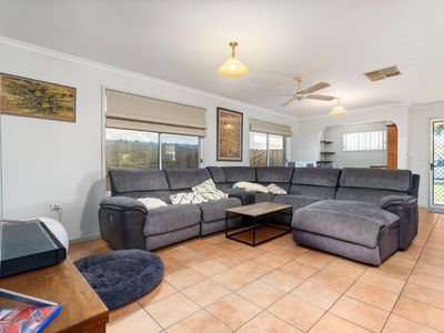 4 PROSPER COURT, Wodonga