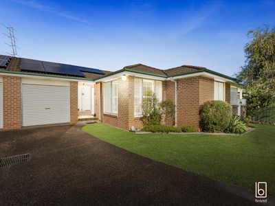 2 / 39 First Avenue, Toukley