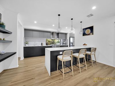5 Palette Street, Mambourin