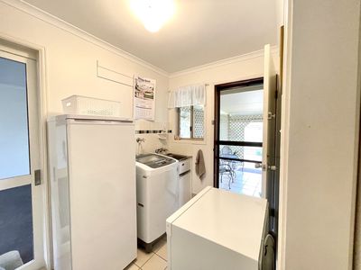 9 Lakeside Court, Torquay