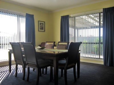 9 Greenfield Drive, Epsom